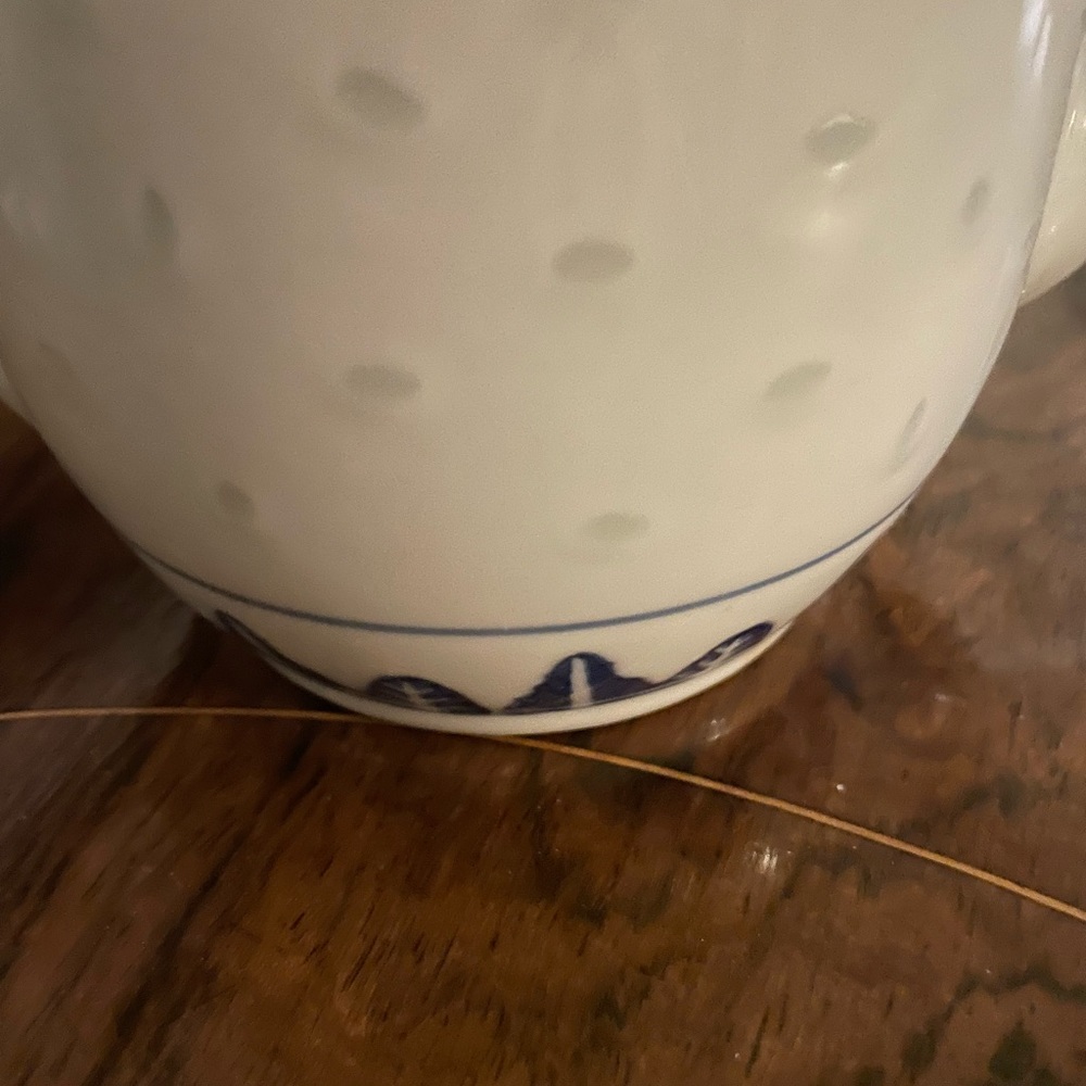 Jingdezhen Teapot with Rice Grain Pattern - Picture 5 of 9